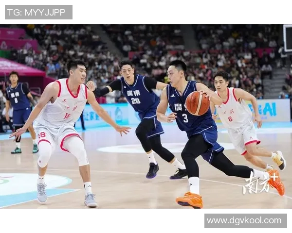 南京篮球队与广州篮球队赛后复盘分析比赛节奏与战术对决